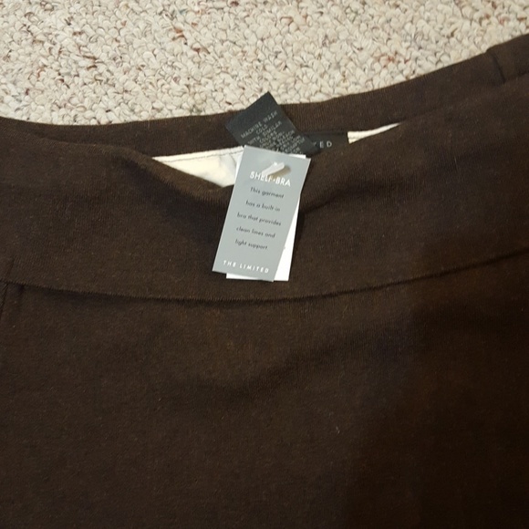 Limited  3/4 sleeve top - Picture 2 of 2